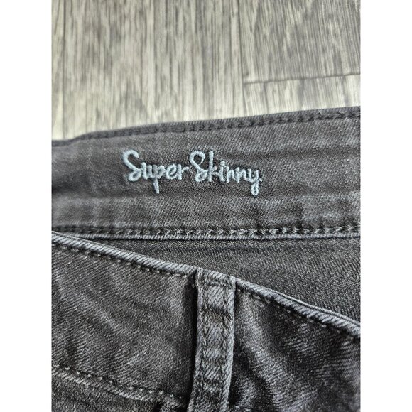 Decree Jeans Womens 13 Black Super Skinny Charcoal Wash Distressed Denim - Picture 4 of 13